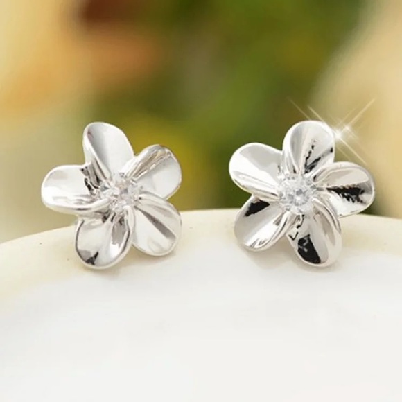Jewelry - Sterling Silver Floral CZ Earrings